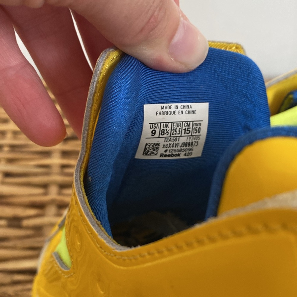 Reebok Versa Pump Fury Minion toddler slip-on shoes - Picture 11 of 11